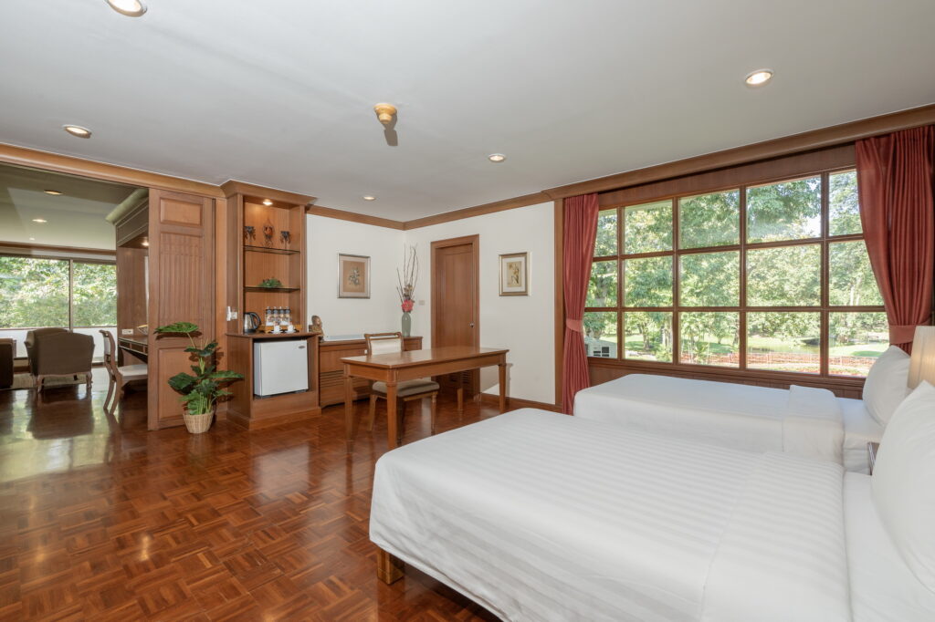 Riverside Deluxe Quad